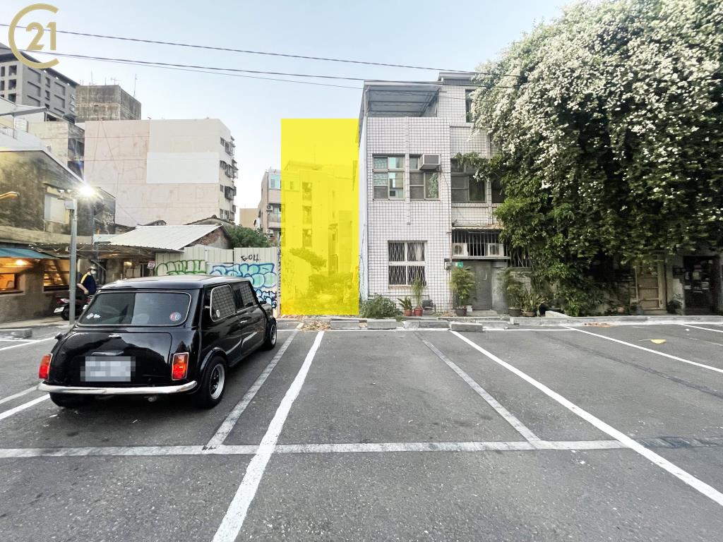 台南新光三越衛民街商四(1)空地