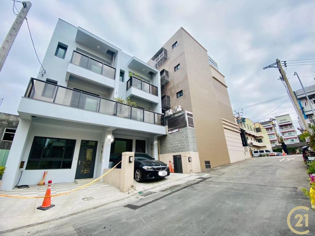 大葉大學全新完工車庫美墅