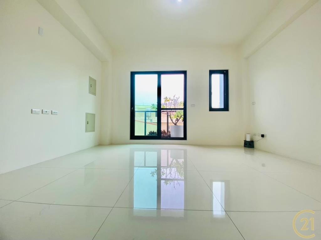 大葉大學全新完工車庫美墅