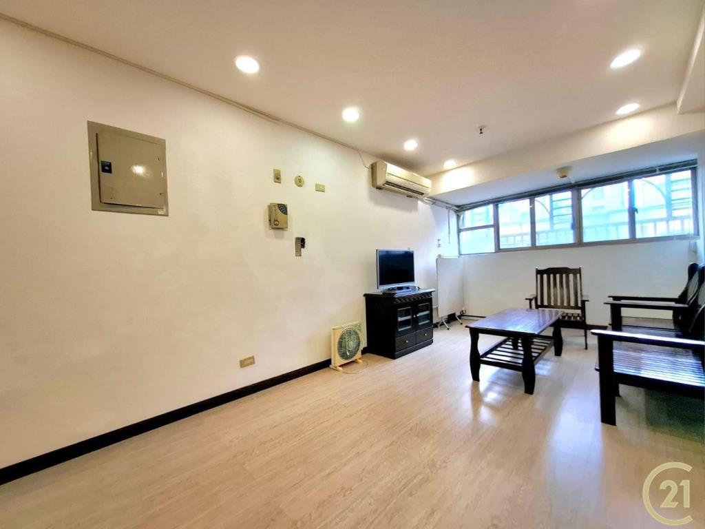 南區學府商圈國圖館高樓層四房平車