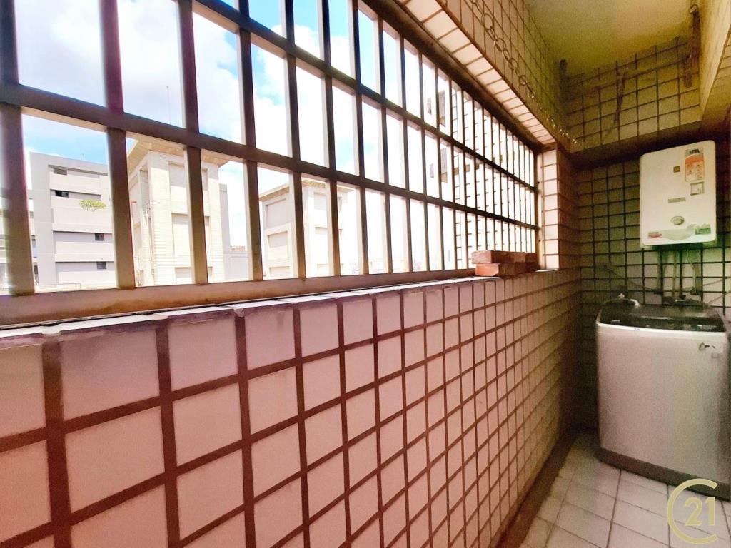 南區學府商圈國圖館高樓層四房平車