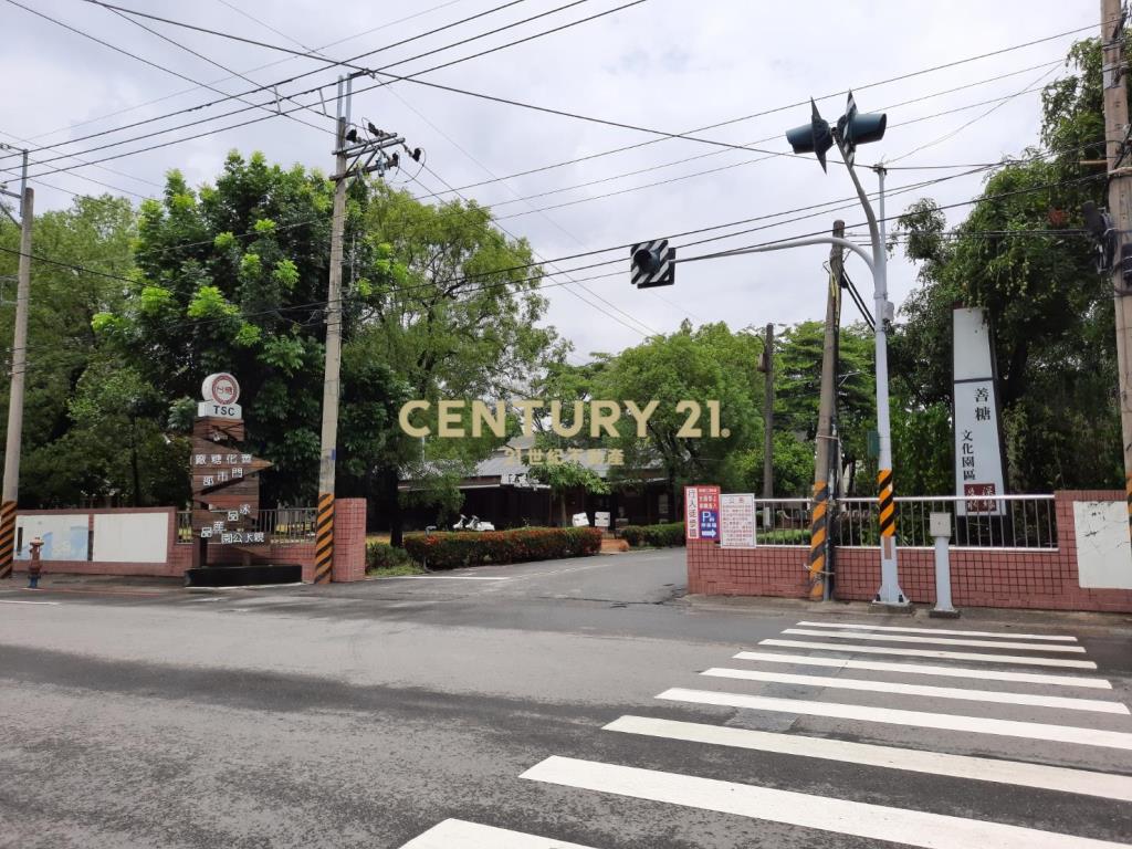 善化鄉村雙臨路大面寬150米農地