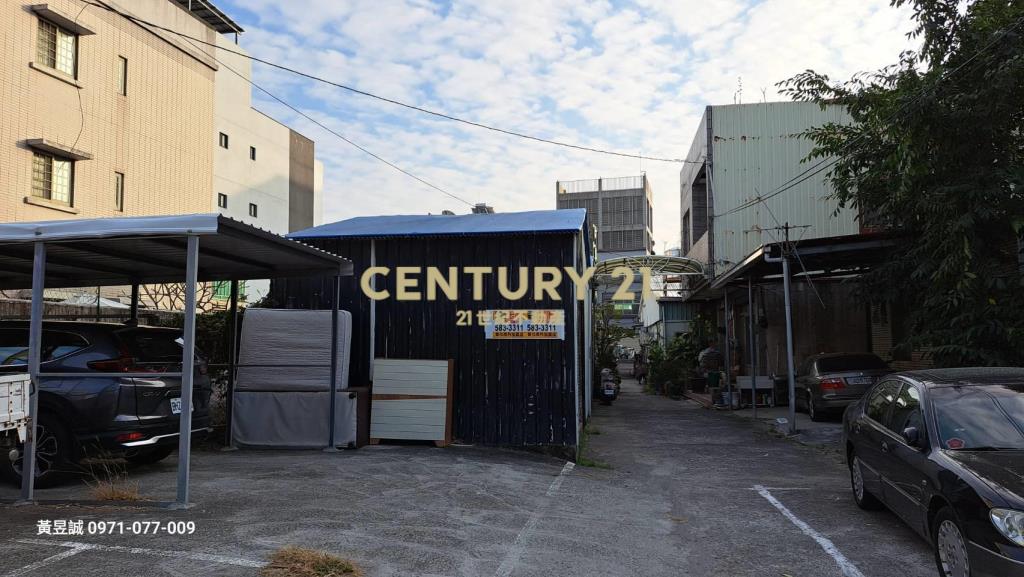 歸仁辛巴克小倉庫