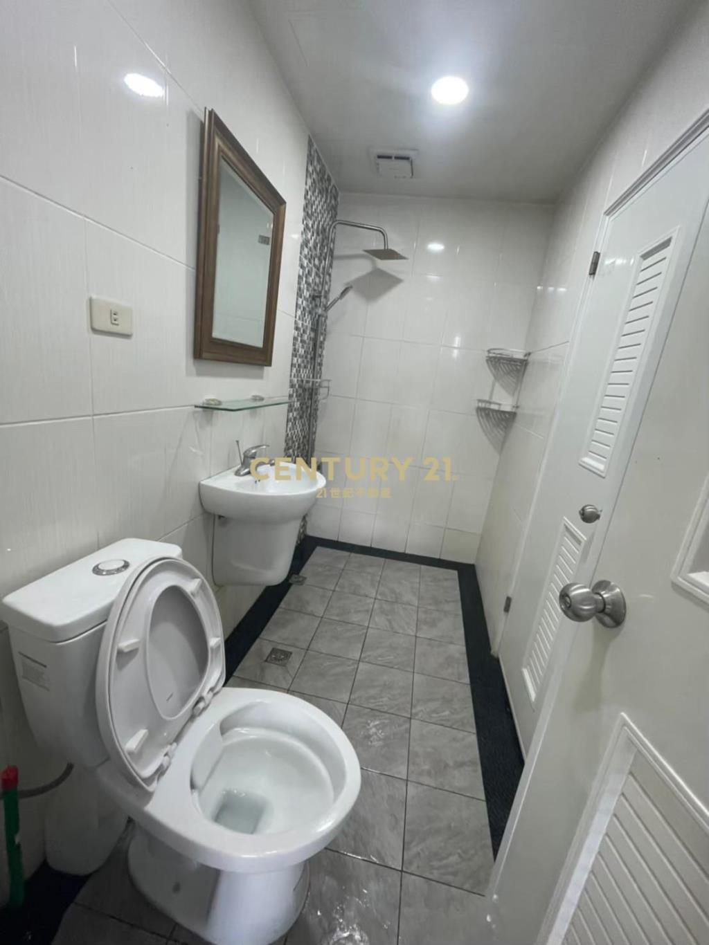 永康國華街大邊間