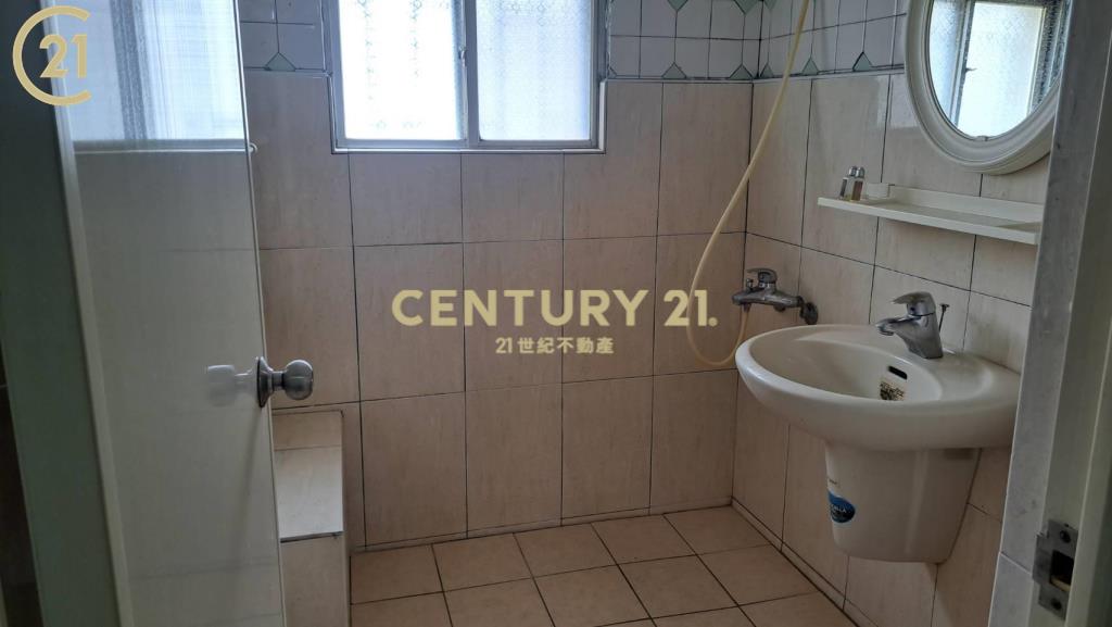 善化站前近桂田９套房店住