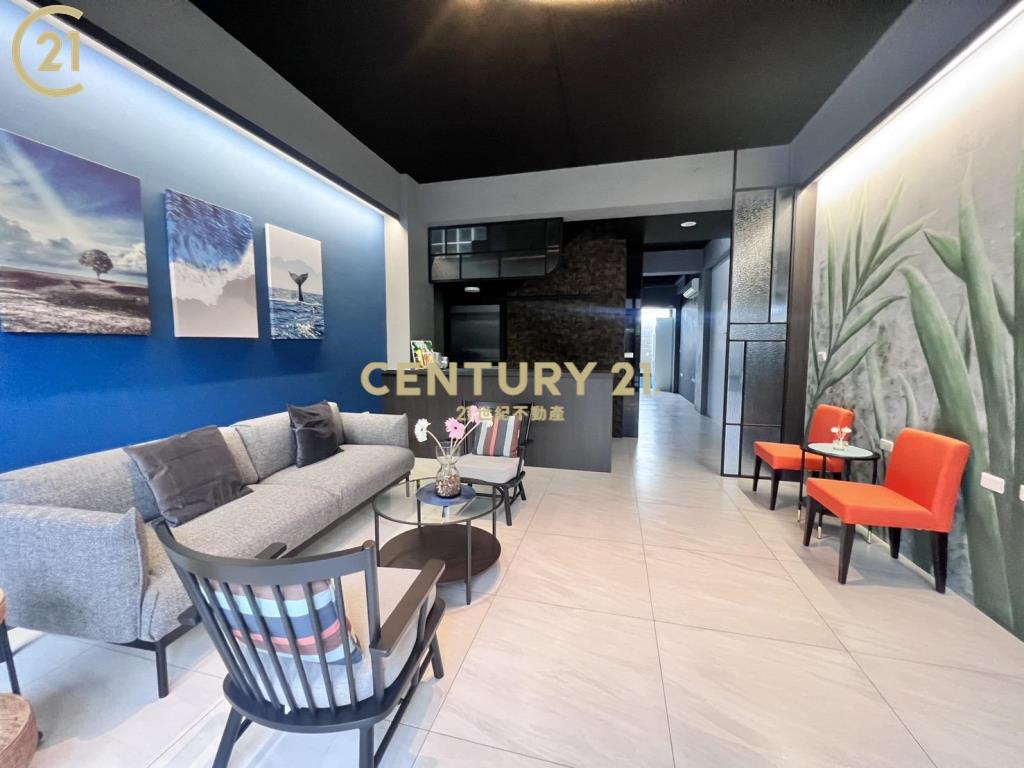 安平港美式民宿風電梯別墅