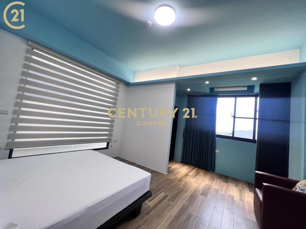 安平港美式民宿風電梯別墅