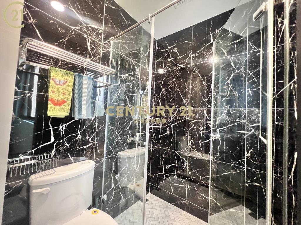 安平港美式民宿風電梯別墅