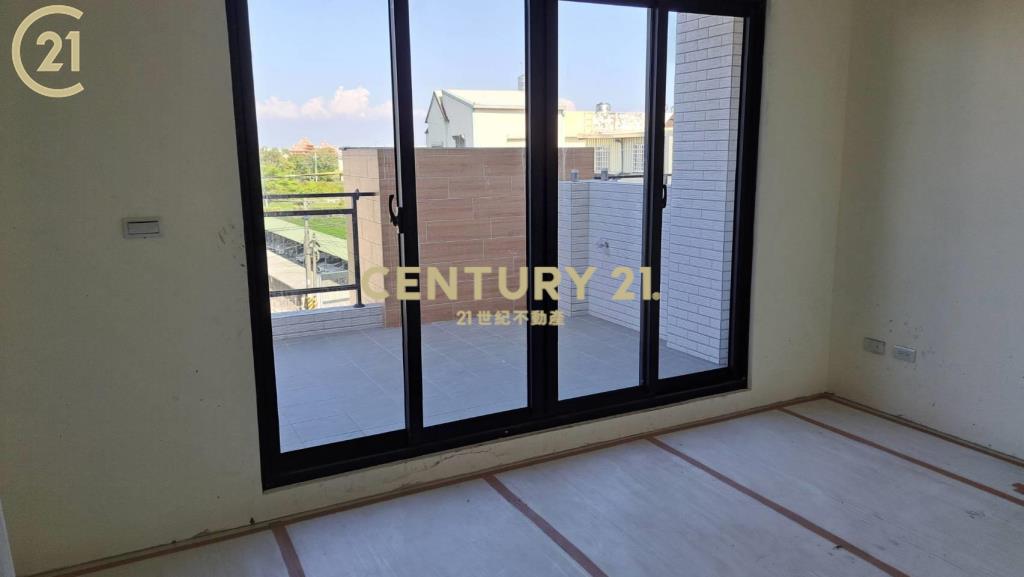 西港全新美車墅1