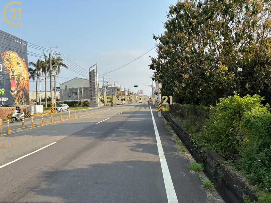 新化中正路近南科３千坪丁建