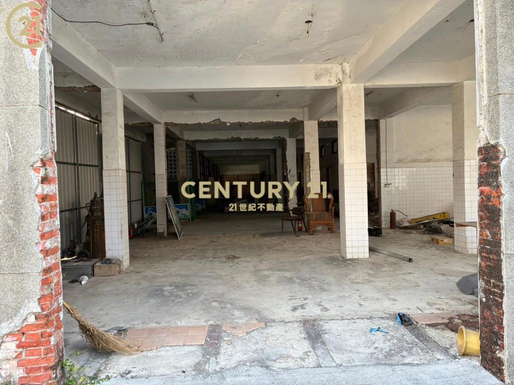 新化中正路近南科３千坪丁建