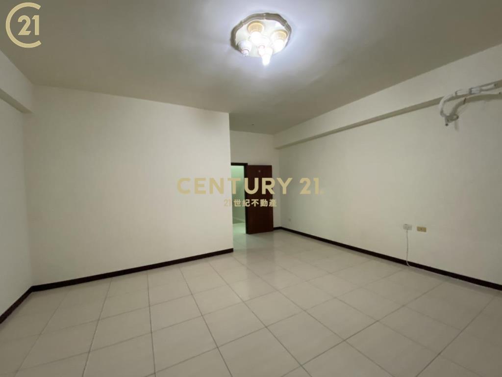 善化火車站旁黃金透天