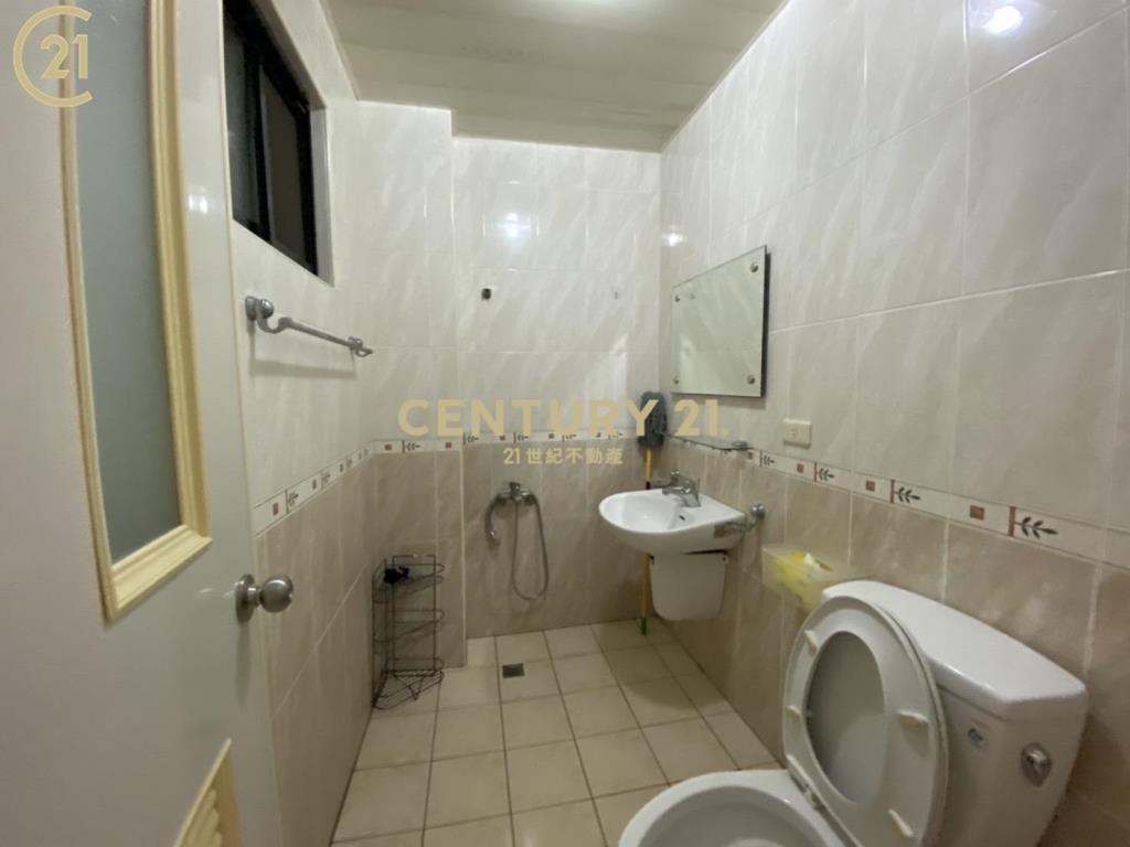 善化火車站旁黃金透天