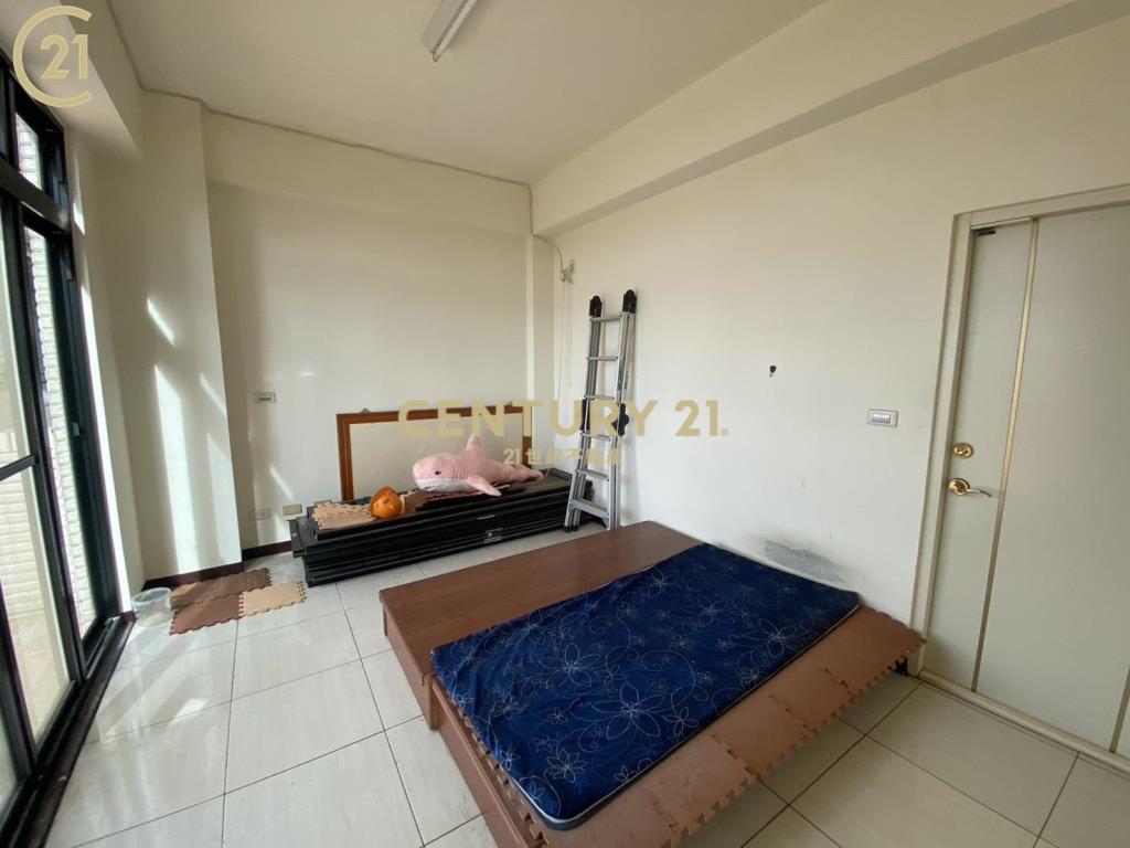 善化火車站旁黃金透天