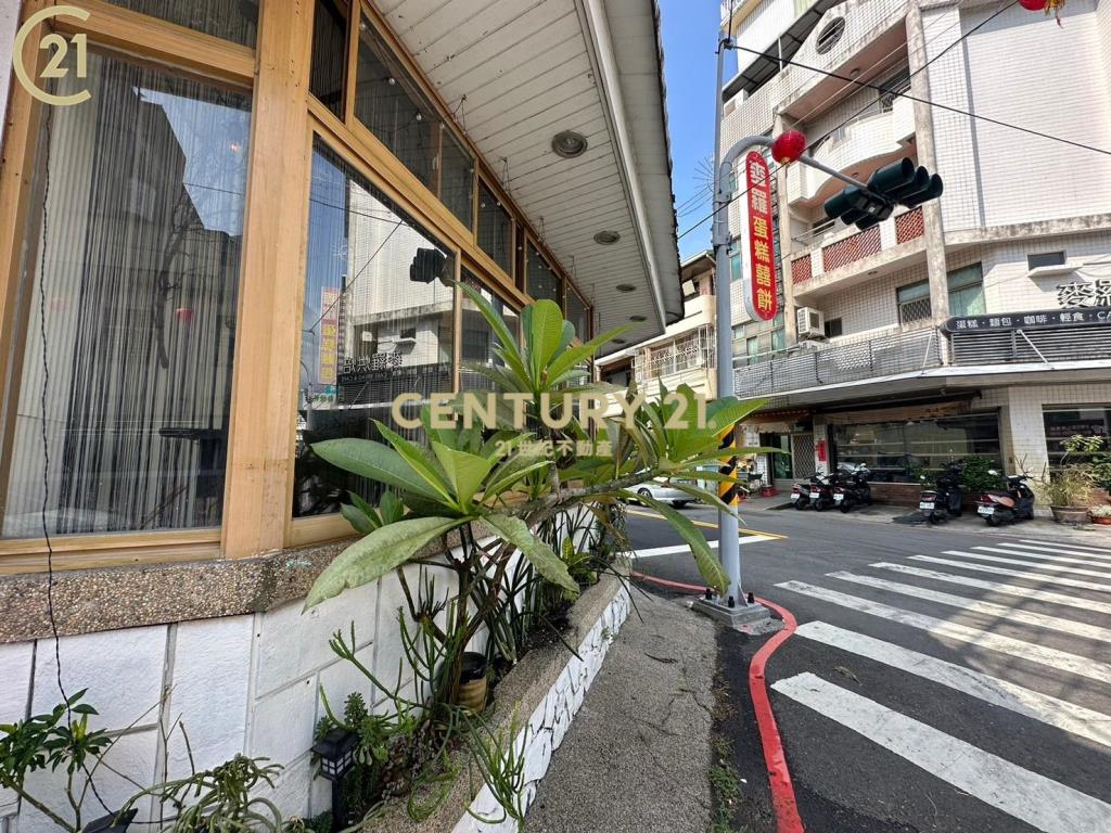 租_善化賺錢三角窗店面