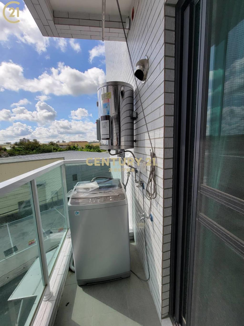 新市全新２房+平車出租