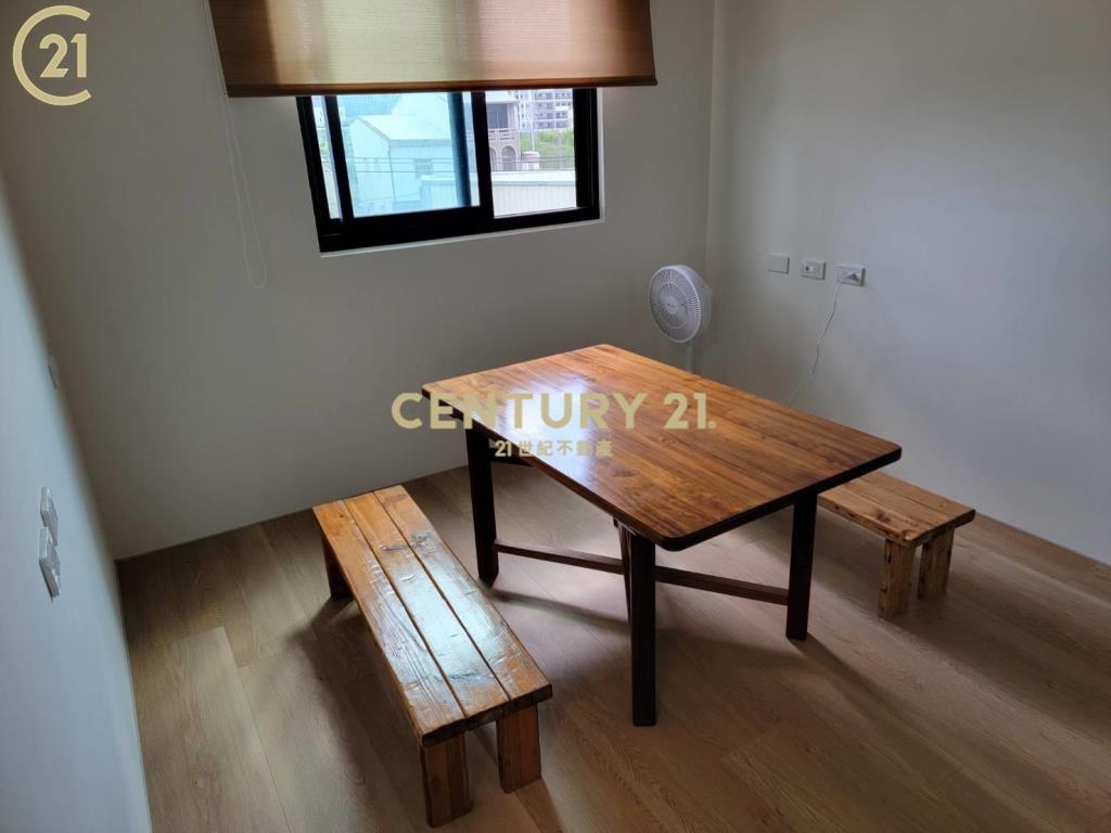 新市全新２房+平車出租