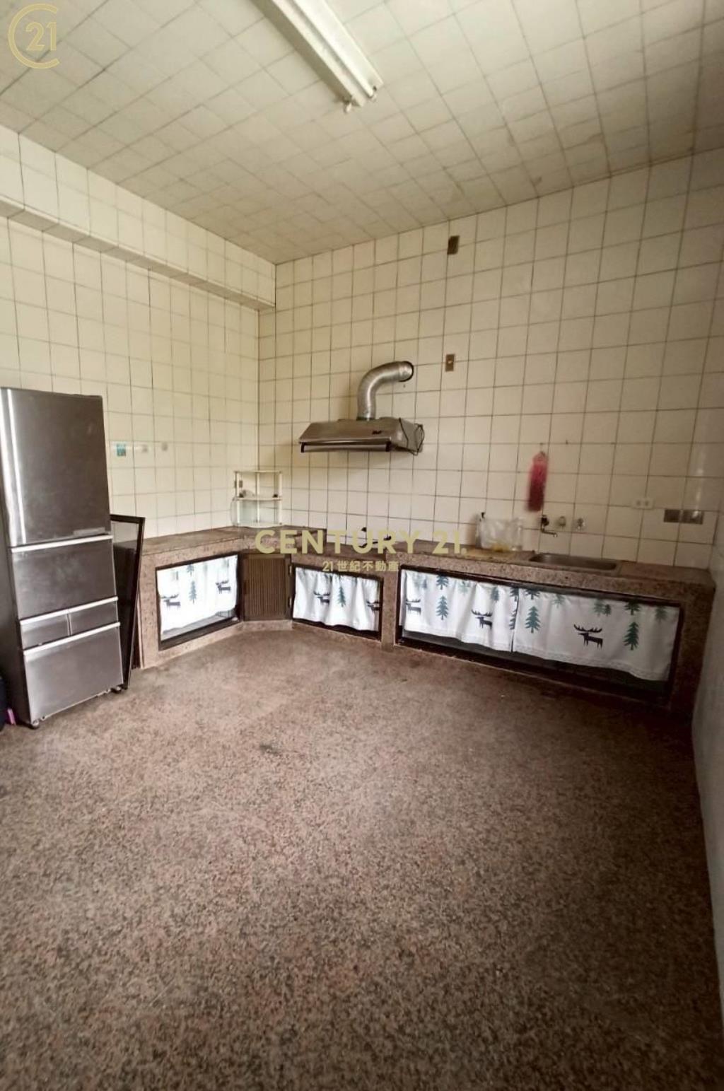 安定整棟10房辦住出租