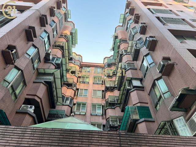 永康龍埔街美公寓3房含車位出租