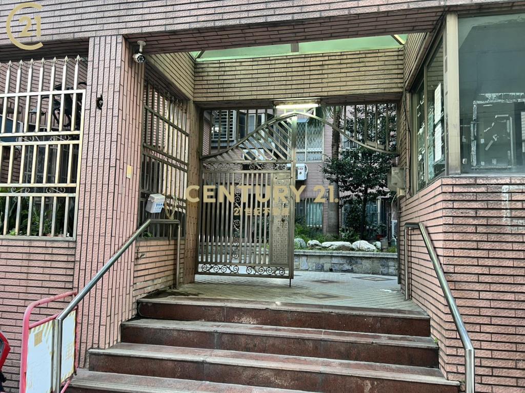 永康龍埔街美公寓3房含車位出租