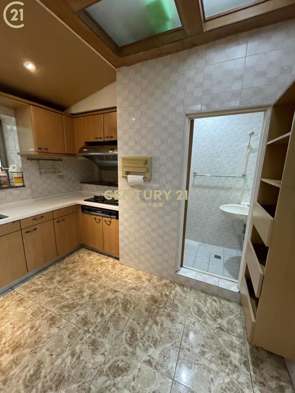 善化黃昏市場旁店住