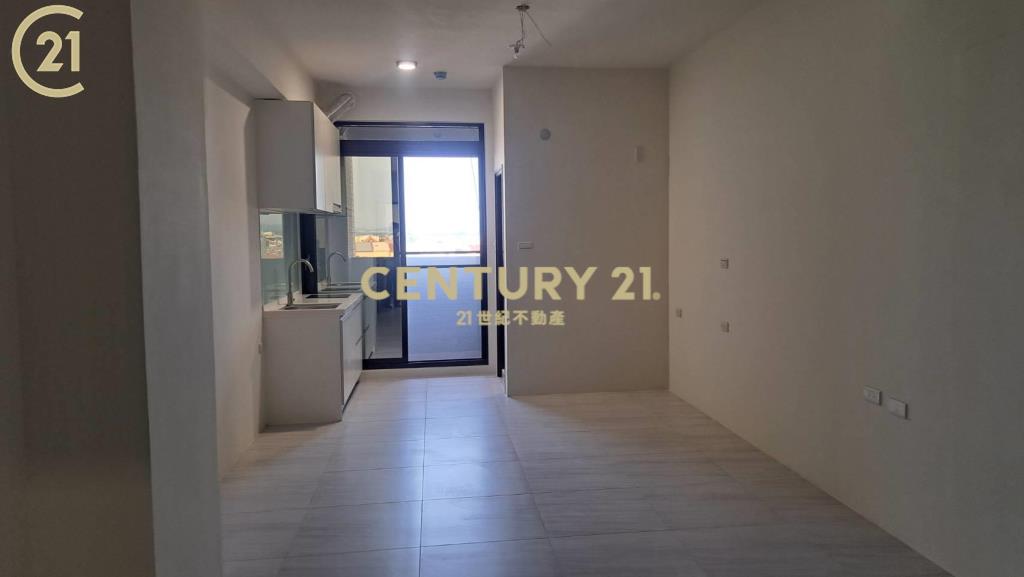 新市全新雙套房+車位