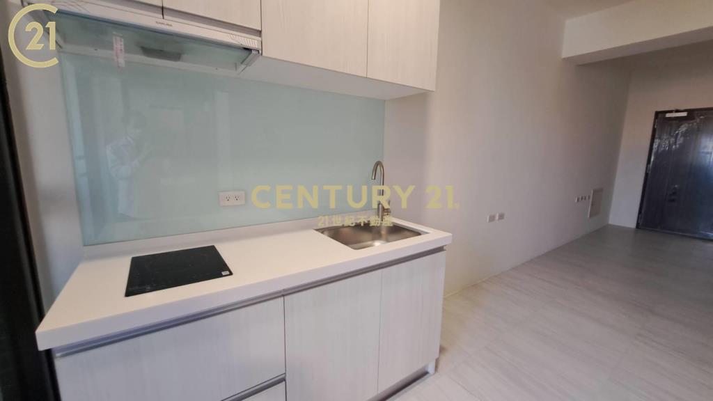 新市全新雙套房+車位