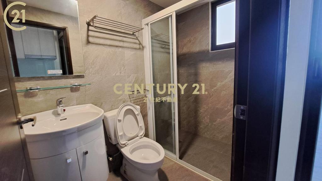 新市全新雙套房+車位