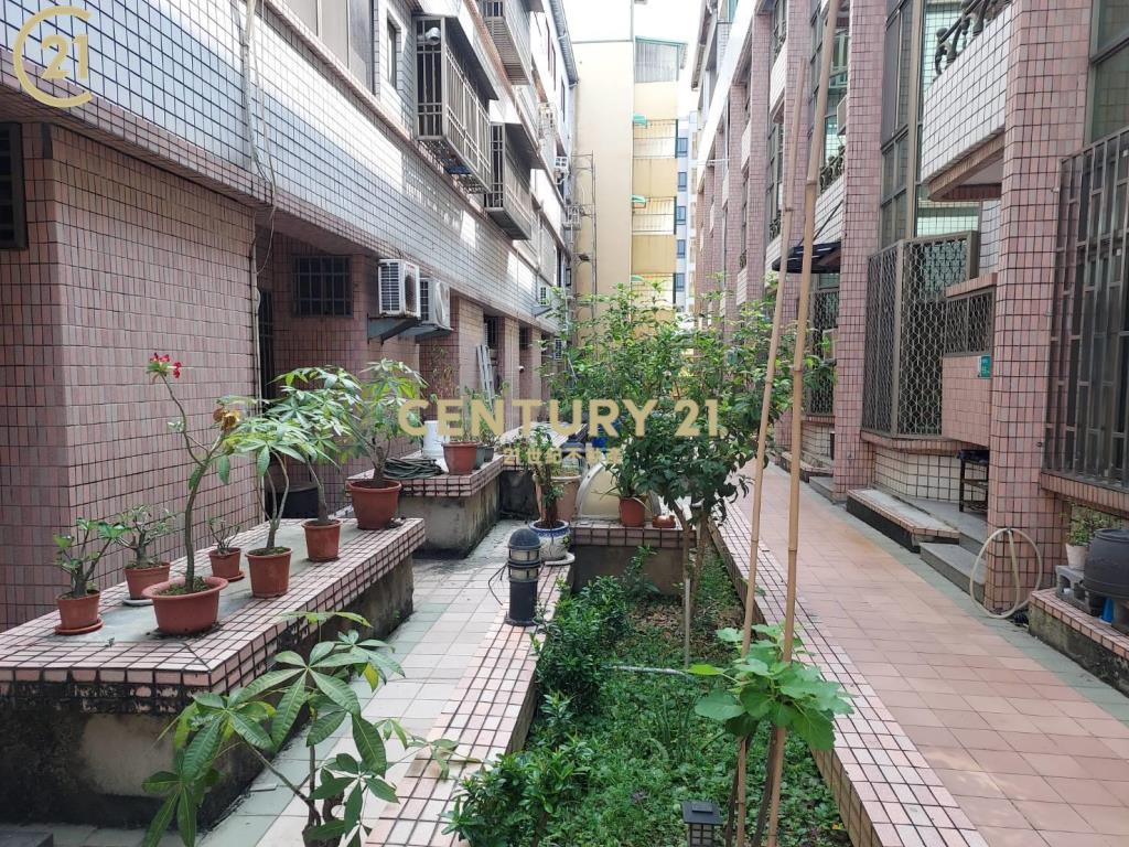 南科新市住商透天厝