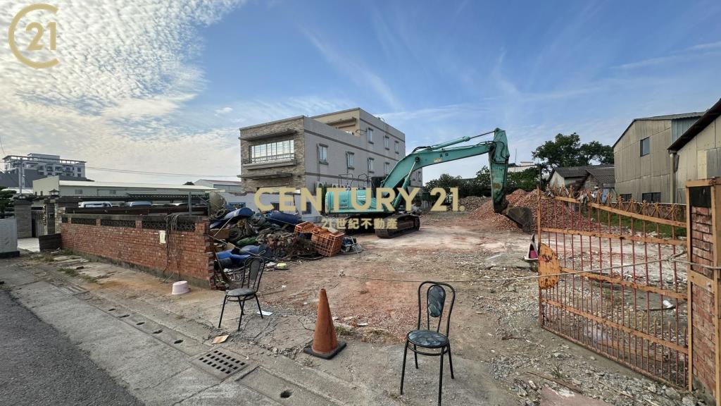 善化２０米路近３００坪建地