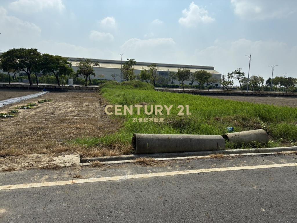 西拉雅大道旁都內農地