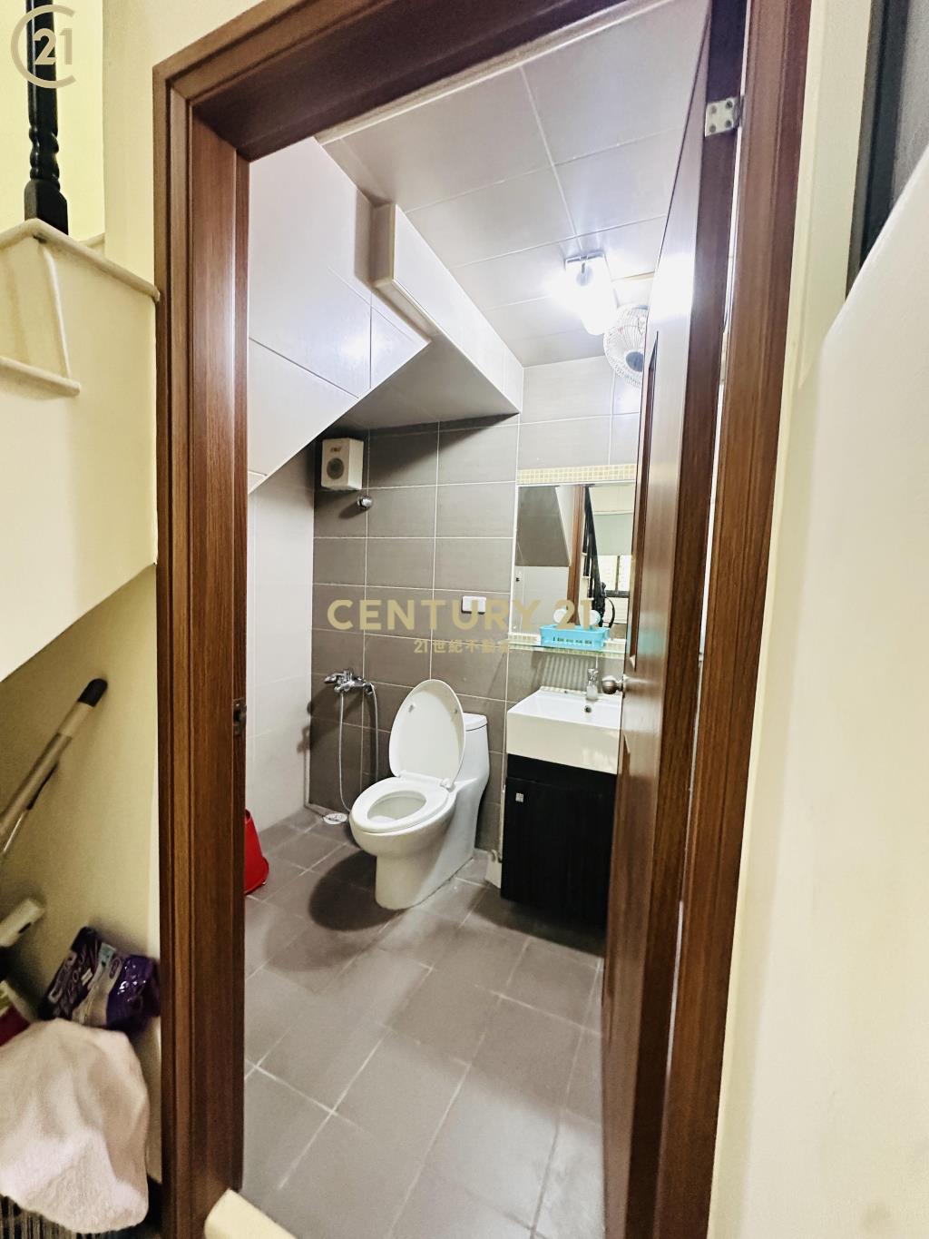 麻豆新生南路臻品２車墅