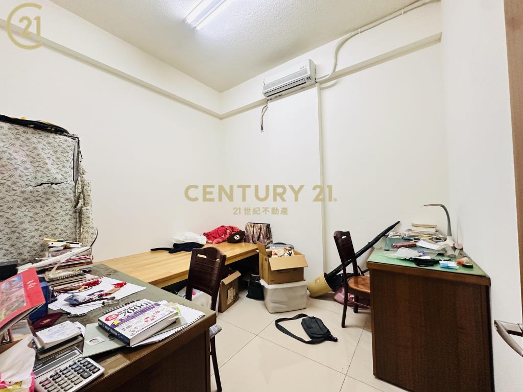 麻豆新生南路臻品２車墅