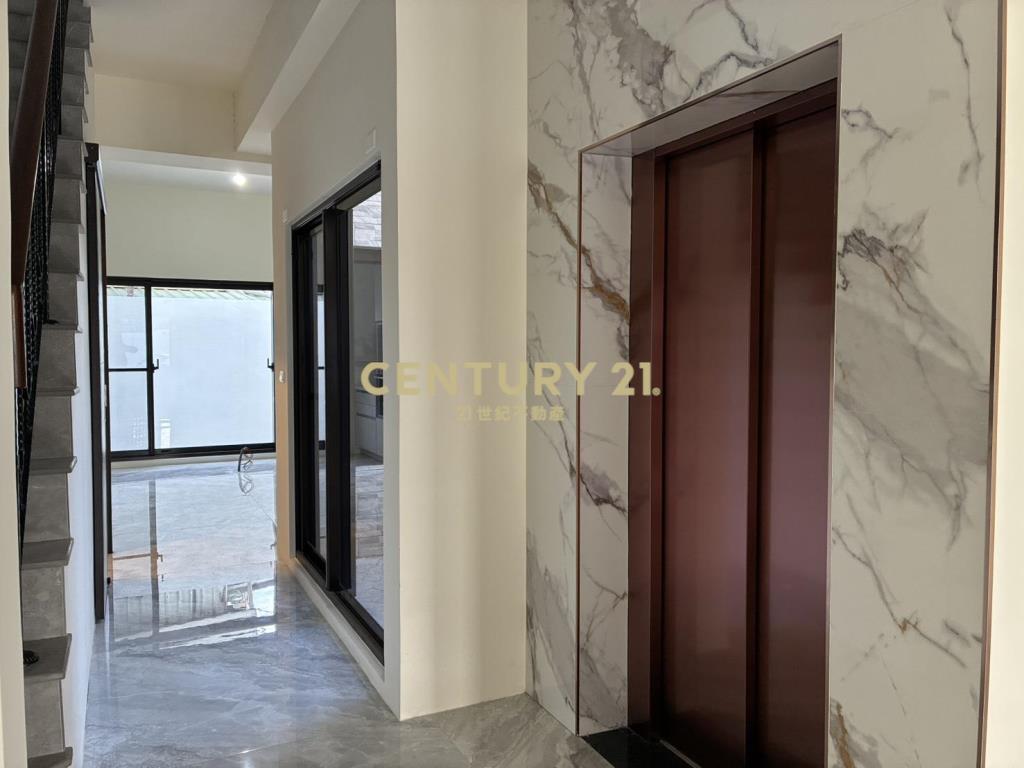 北區好市多商圈全新電梯藝墅