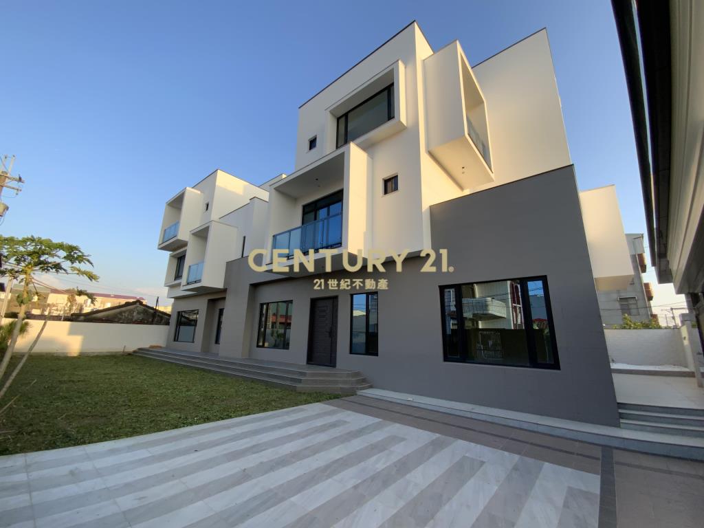 善化白色夢幻新別墅