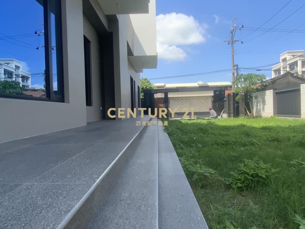 善化白色夢幻新別墅