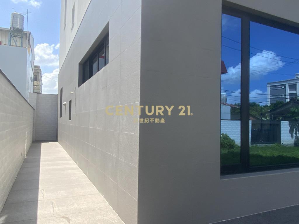 善化白色夢幻新別墅