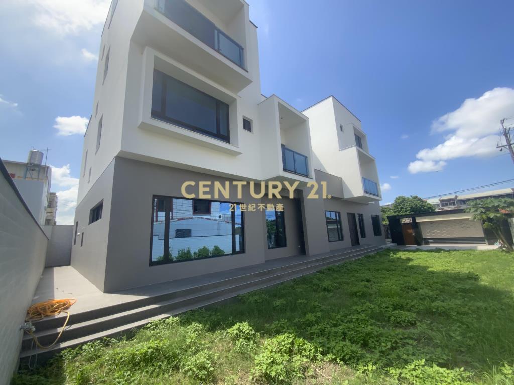 善化白色夢幻新別墅