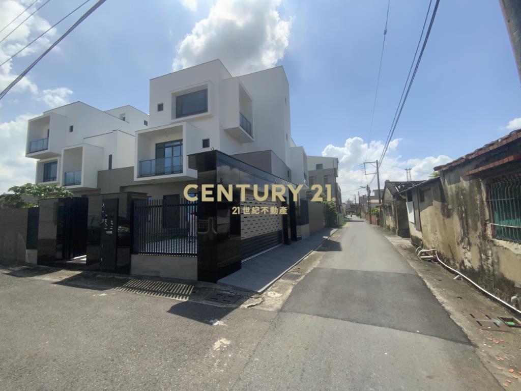 善化白色夢幻新別墅