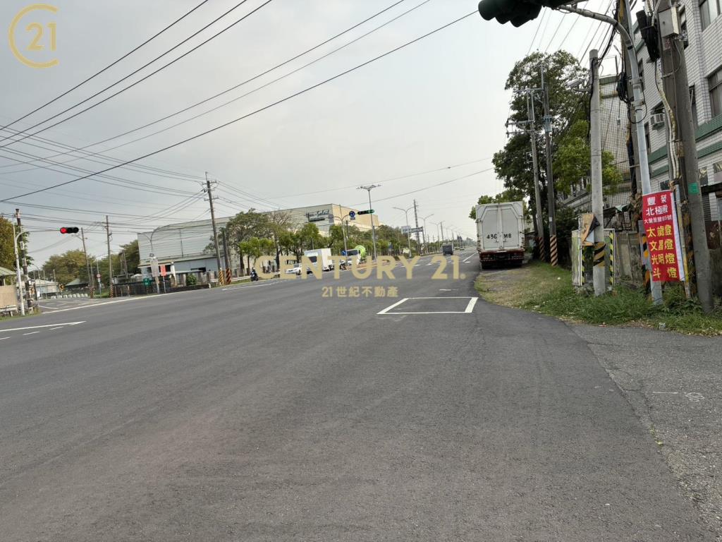 新市近台一省道豐榮旁農地