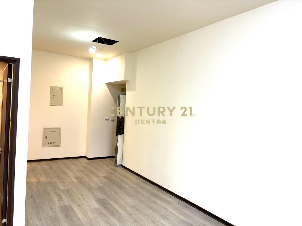 善化LM陽光四季全新挑高３房雙平車