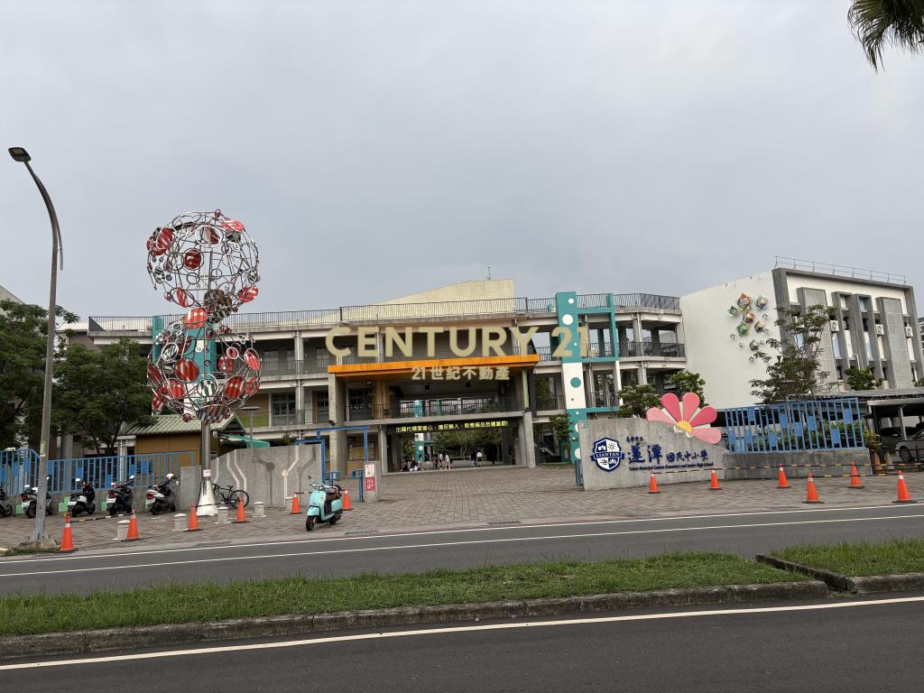 善化LM陽光四季全新挑高３房雙平車