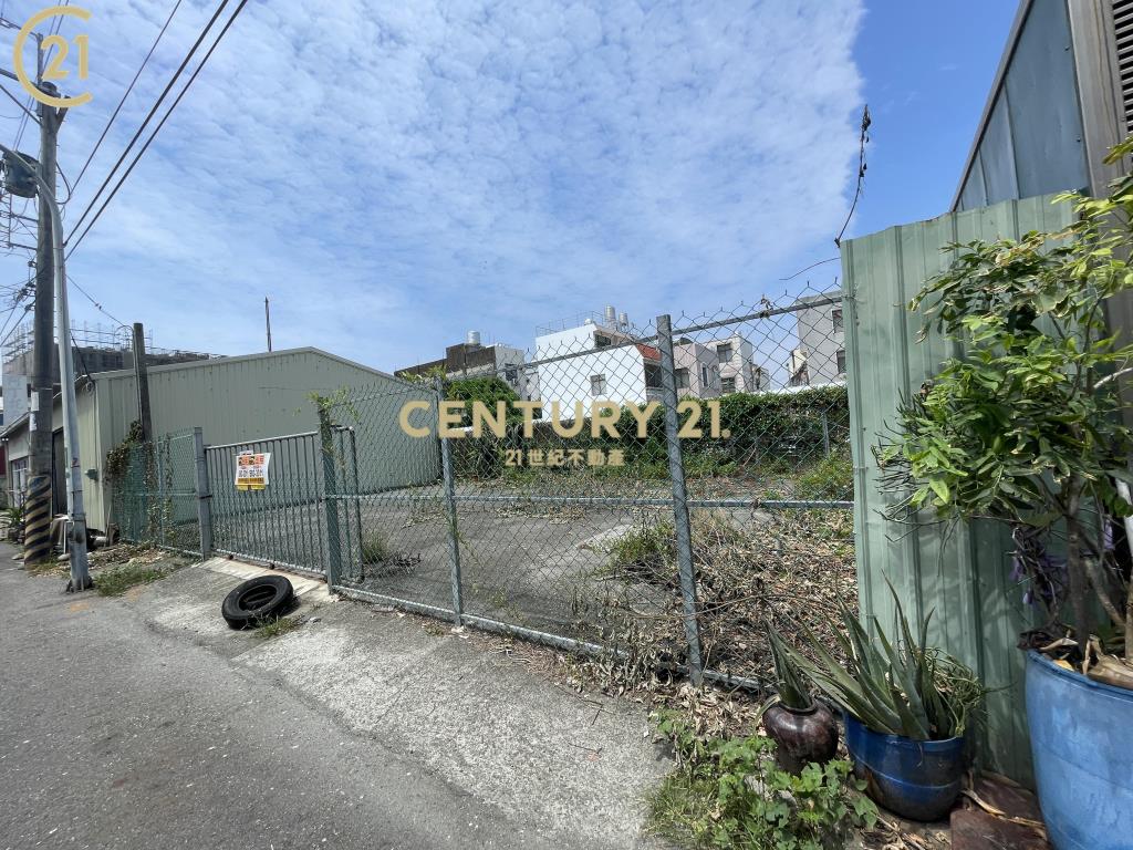 西港臨8米路方正建地