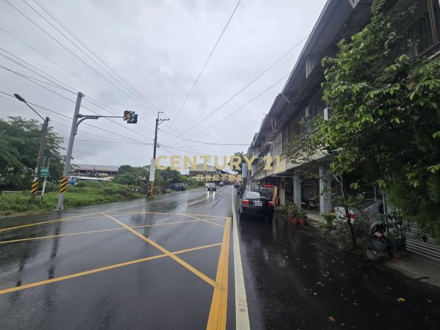 玉井國小旁店住