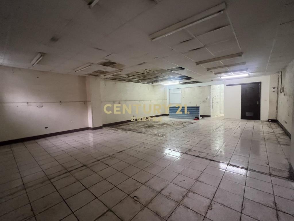 新市南科超級2樓大店面
