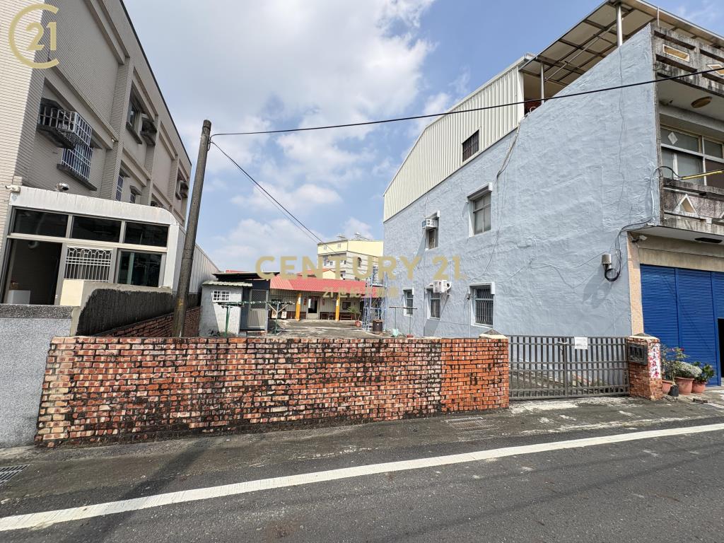 新市產業園區旁崙仔頂庄內建地