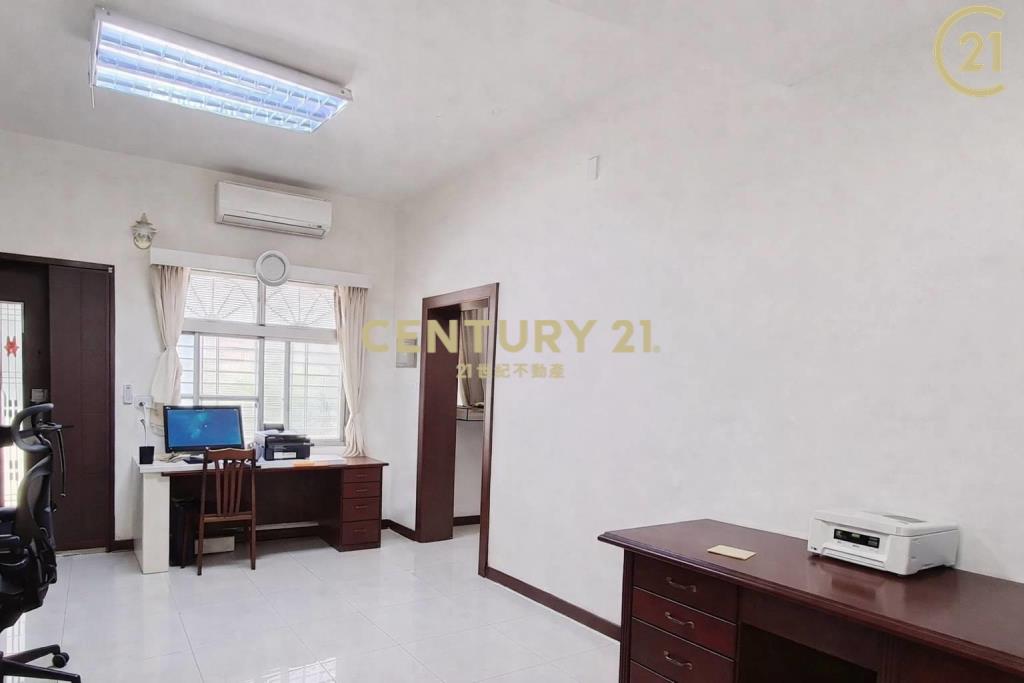 市區地坪146坪：住辦。