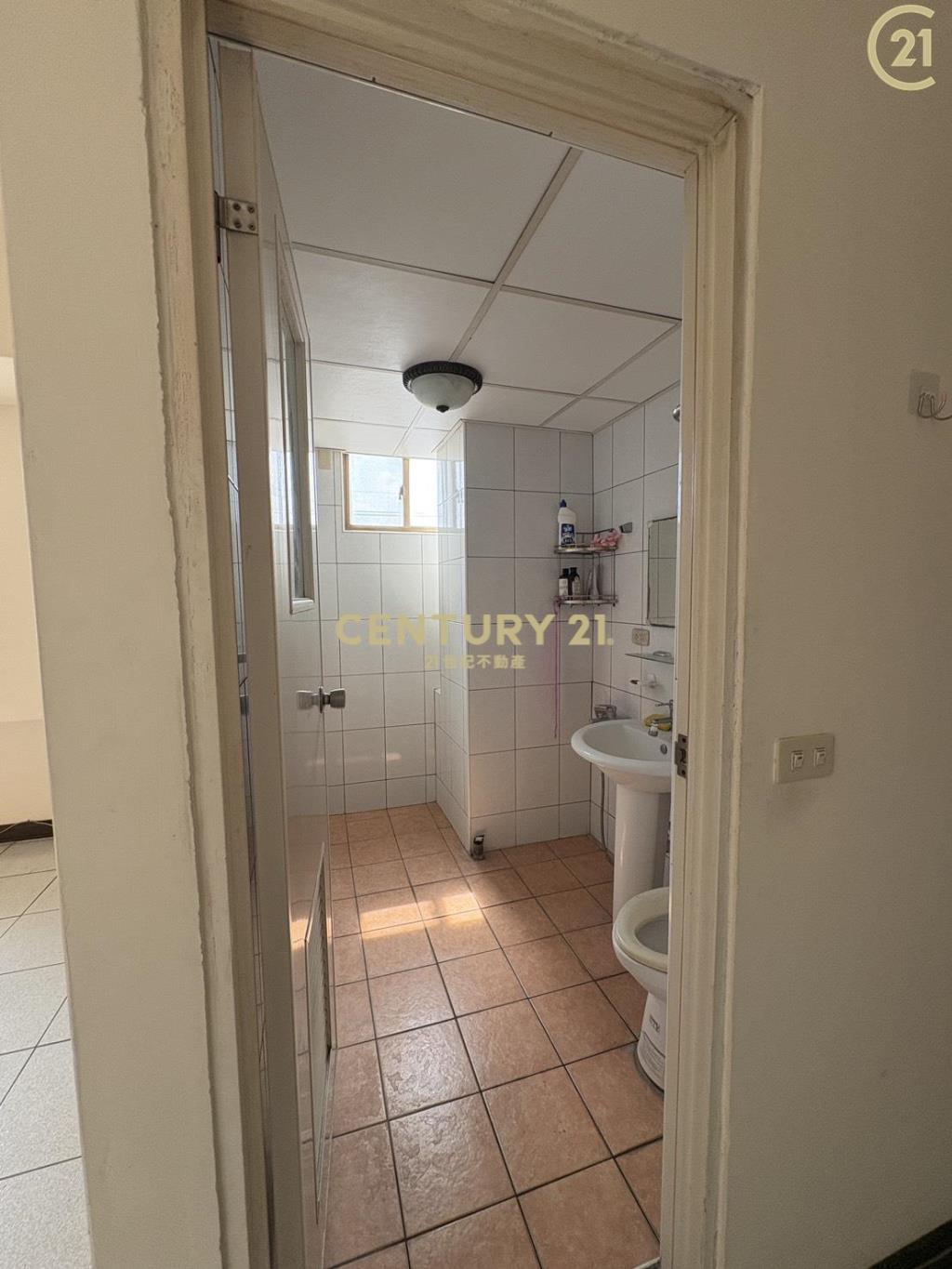 斗南建國路店住