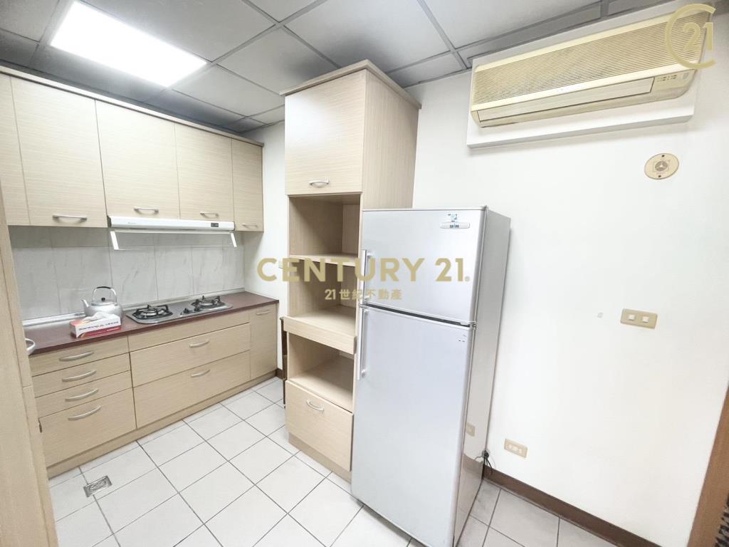 林森路電梯大3房車位