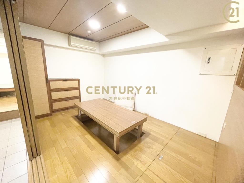 林森路電梯大3房車位